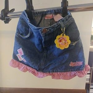 Strawberry Shortcake jean skirt size 5t